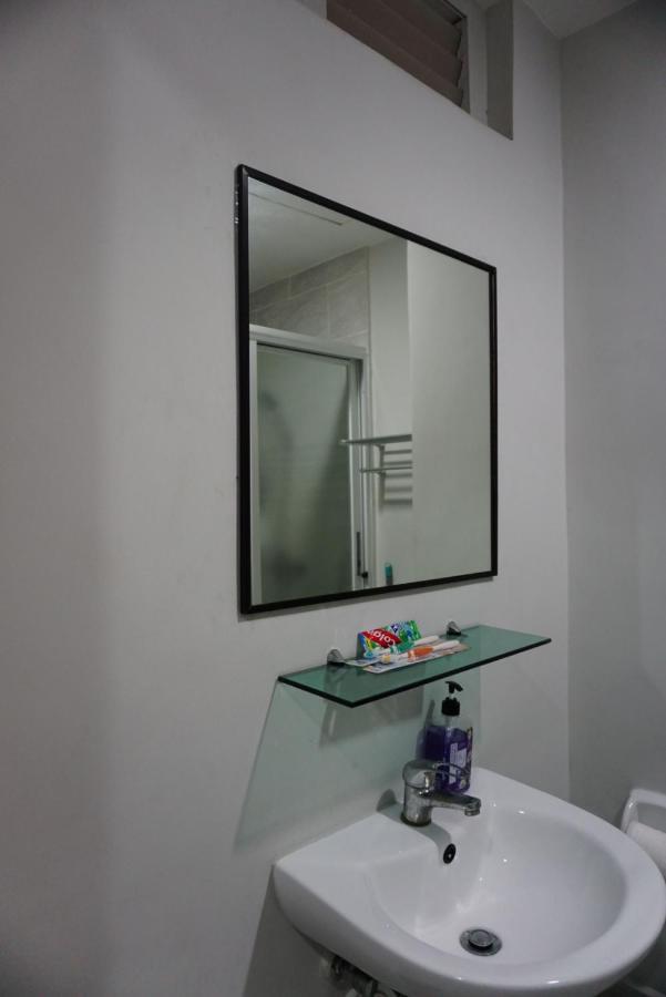 Cozy Condo Unit 5Mins From Mactan Cebu Int'L Airport With Netflix Lapu-Lapu City Exterior photo