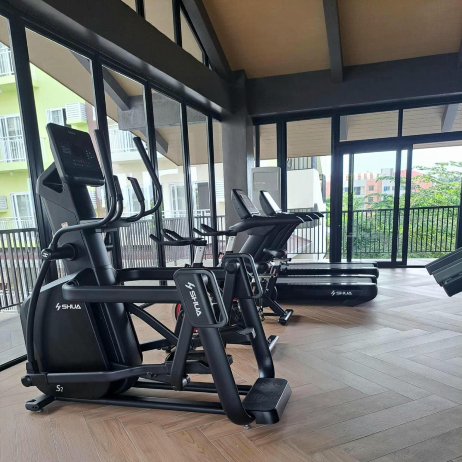 Cozy Condo Unit 5Mins From Mactan Cebu Int'L Airport With Netflix Lapu-Lapu City Exterior photo